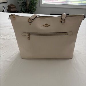 Coach Leather Tote in Light Cream with Gold Hardware